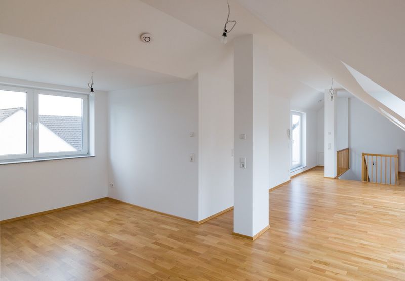 Charmante Maisonette-Wohnung mit Galerie, Balkon und Dachterrasse